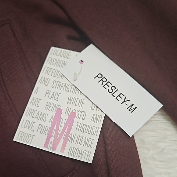 New LuLaRoe Presley Purple Cropped Moto Jacket Medium Bomber Jacket - Picture 8 of 8